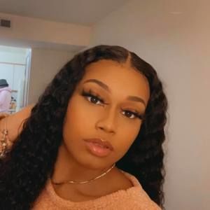 Meet your Posher, Atiya